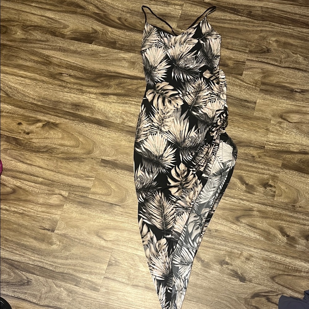 Windsor Black and Cream Palm Print Midi Dress
